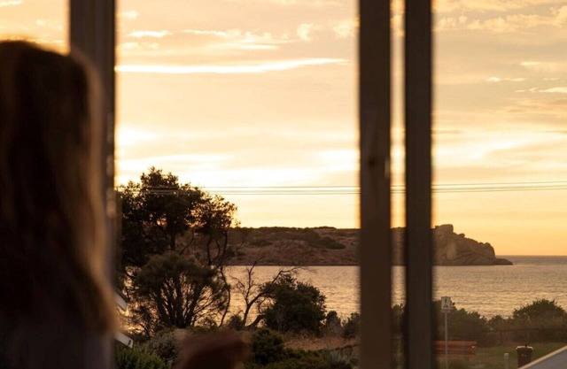 Dreams of Azur, a romantic beachfront stay for 2