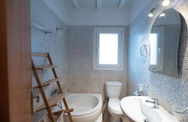 Dreamscape Cozy 3-Bedroom Mykonos Hideaway