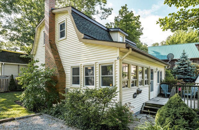 Cottage, animaux acceptés, meilleurs couchers de soleil et lit king, wifi! barbecue / grill, parking