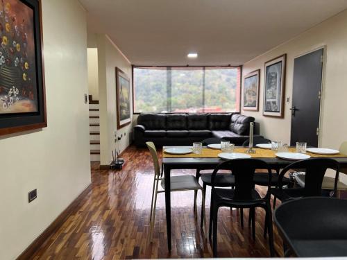 Dreamy Apt on Main Avenue