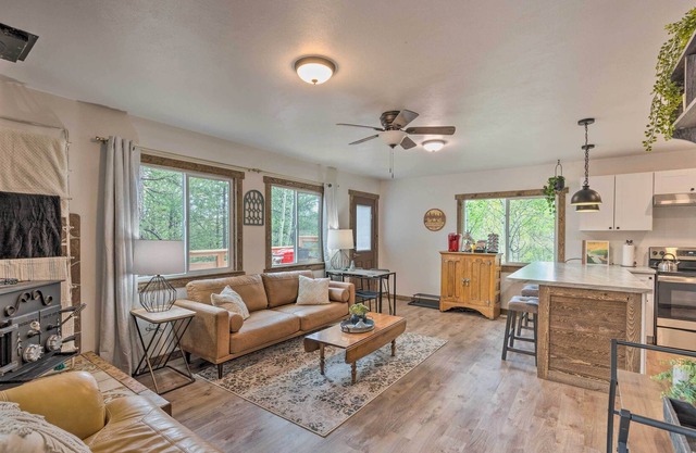 NEW! Dreamy Divide Cabin w/ Deck & Forest View