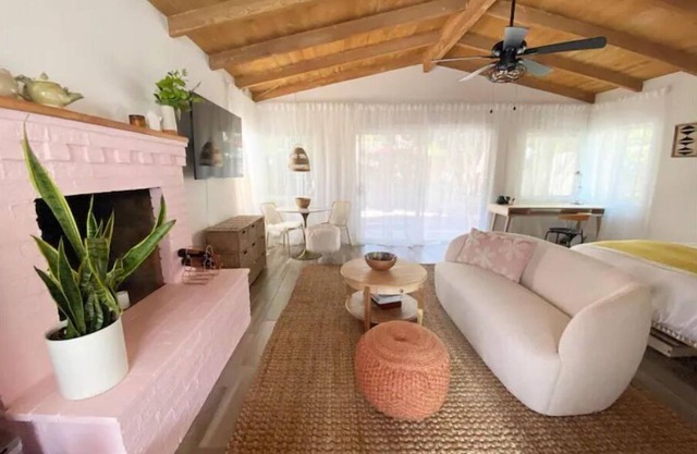 Dreamy Palm Springs studio getaway