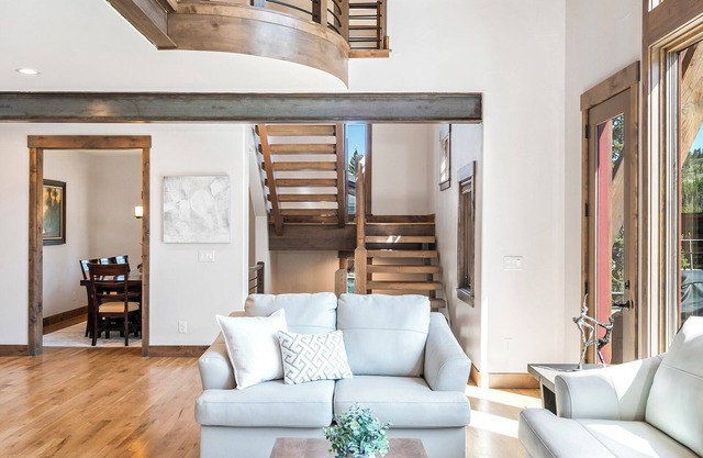 Custom Slopeside Ski Chalet with Hot Tub at Winter Park resort