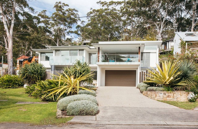 Drift Luxury Beach House 200m from Avoca Beach