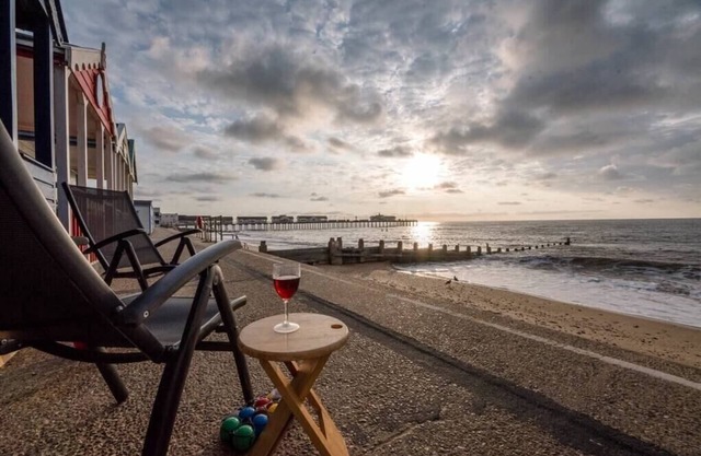 Driftwood Beach Hut, Southwold