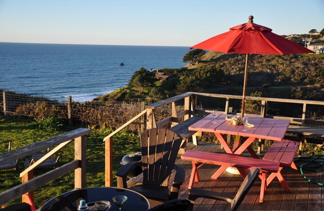 Driftwood Bungalow Côte de Mendocino Ocean Front, chemin privé à la plage HOT TUB