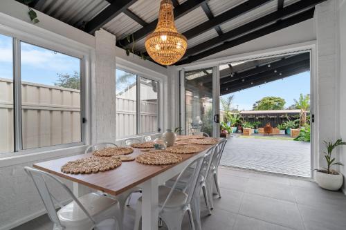 Driftwood Callala Plus - Jervis Bay Getaway - 10 Guests!