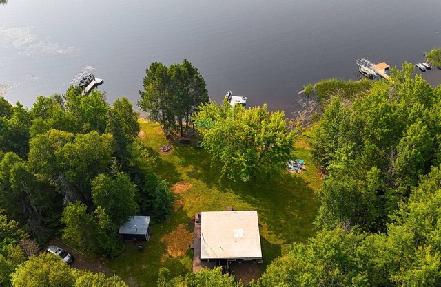 Driftwood Dreams Escape | Island Lake Cabin