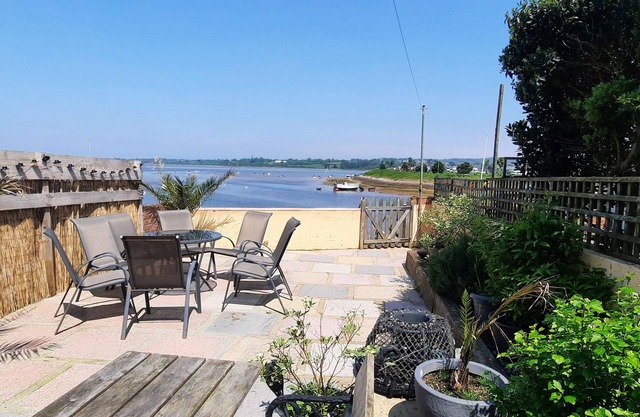 DRIFTWOOD, pet friendly, country holiday cottage in Exmouth