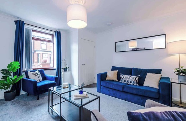 Droylsden House | by Truestays ® Serviced Accommodation