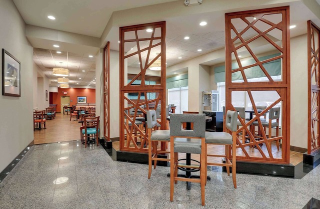 Drury Inn & Suites Charlotte Arrowood