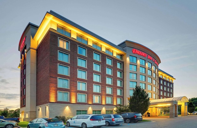 Drury Inn & Suites Grand Rapids