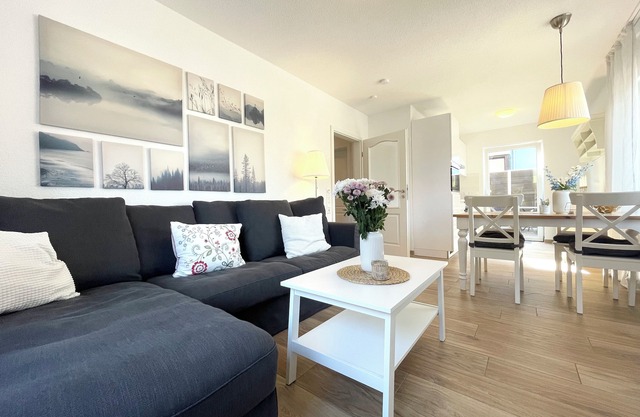 DS2 - Nordic-style vacation apartment close to the beach for up to 4 people