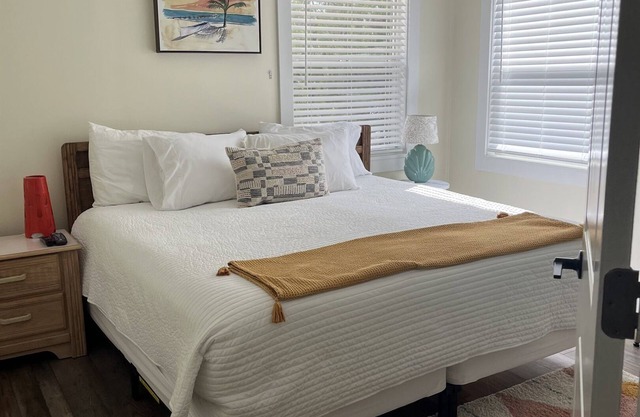 Charming 2BR Nest | Wi-Fi & Safety Harbor Stay
