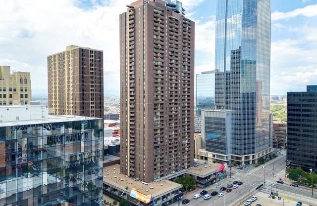 Dtwn Denver Condo w/ Mtn-View Balcony!