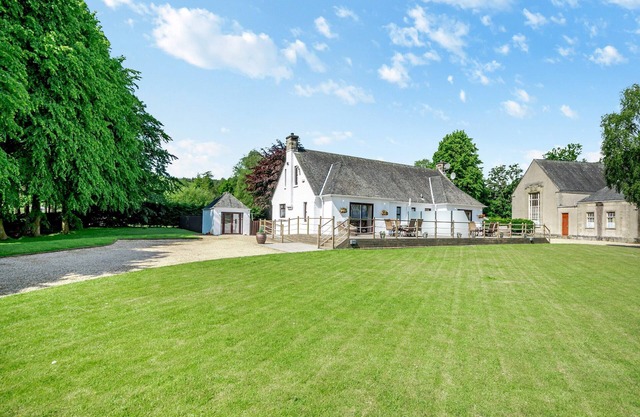 Duck Bay Cottage 1 - UK43934