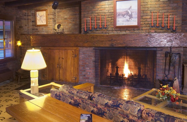 Dude Rancher Lodge