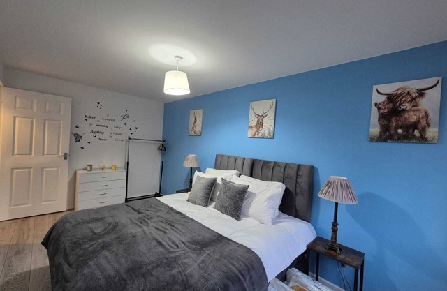 Dudley Getaway|Close to Zoo|Castle & Free Parking