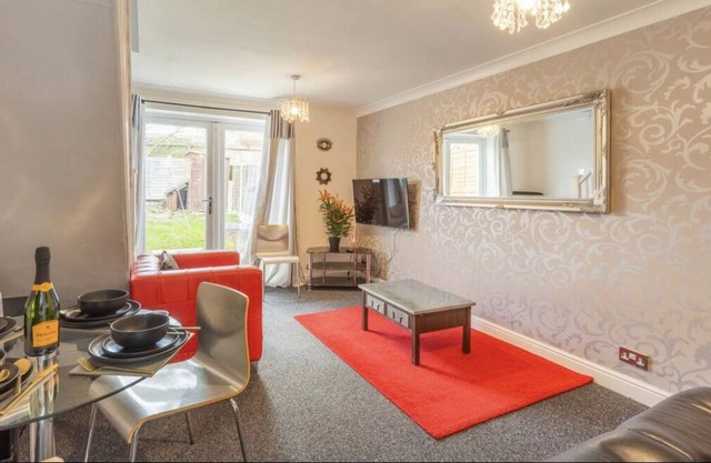 Dudley Port - Your Spot For Commonwealth Games - 2 Bedrooms