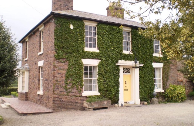 Duken Courtyard Cottage