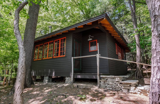 Dune Buggy Cottage at Treetops - HOT TUB