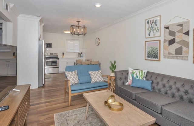 Dune Cottage Cove Suite (Monthly Rentals Available)