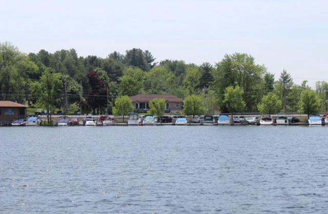 Dunham's Bay Lakeside Appartement (5 personnes)