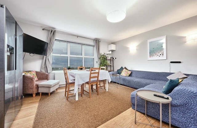 Dunluce Pk 6-2nd Floor-Sea View-Bar/Rest/Golf 900m