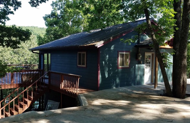 DUNNDEE'S Lake Cabin - Au bord du lac avec vue imprenable sur le lac dans un cadre privé
