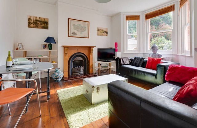 Dunstan Garden Apartment