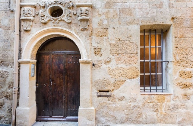 DUO-LOFT, HOTEL PARTICULIER 15ème SIECLE AU COEUR DU VIEIL AIX