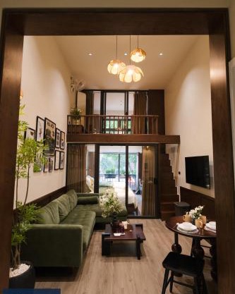 Duplex Apt-Van Mieu view- Hanoi Viber-Free Laudry in Center