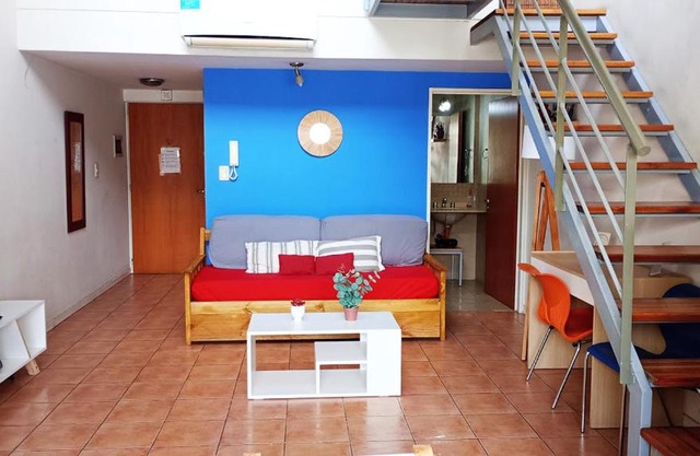 Duplex dos ambientes con terraza propia y parilla
