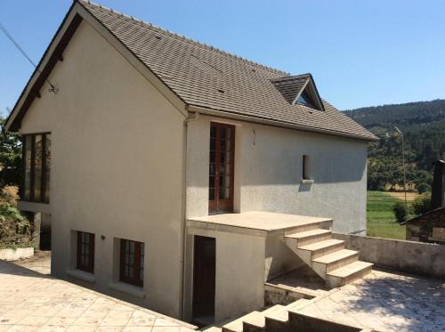 duplex house un center village