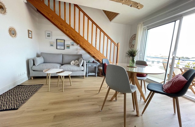 Duplex lumineux à St-Brevin, proche plage et commerces, parking fermé, 2/3 pers