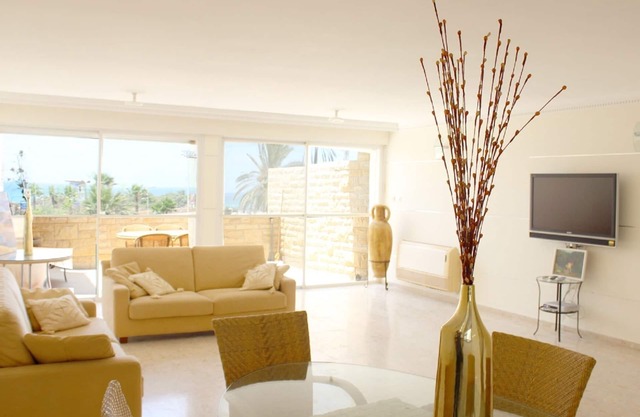 Bel appartement sur la promenade de bord de mer Ashdod