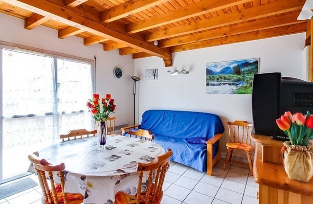Duplex T3 7 pers, calme, terrasse, parking, proche Luz-St-Sauveur