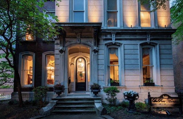 DuPont Mansion Bed & Breakfast