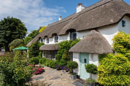 Dusky Cottage