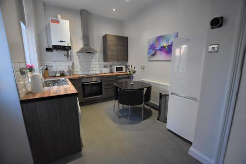 Dwell Living Central 5 Bd, Sleeps 10