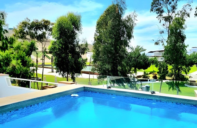 E°|HomeClub Bujama Asia King beach Lima 4B S14