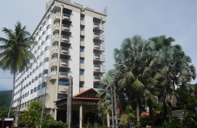 Eagle Bay Hotel