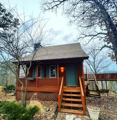 Eagle Crest cabin, White river view with hottub