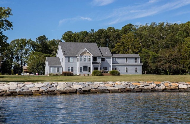 Aigle Haven - Waterfront Estate sur l'Choptank avec piscine et Pier - pour 18 personnes