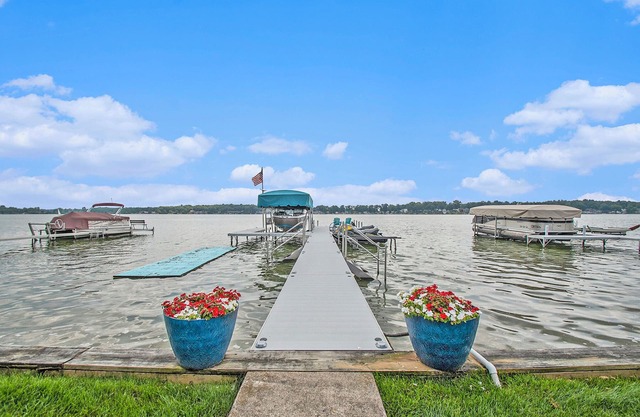 Eagle Lake waterfront home!