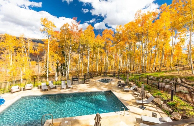 Eagle's Eye View - Luxury Home with Incredible Views