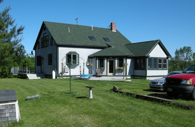 Charmante maison de poste et poutre sur la rivière Eastern, magnifiques champs, kayak