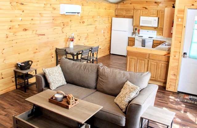 Eagles Nest, Tiny Home at Tiny Acres
