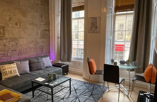 Earl Grey flat | Finest tea+Coffee+Board games