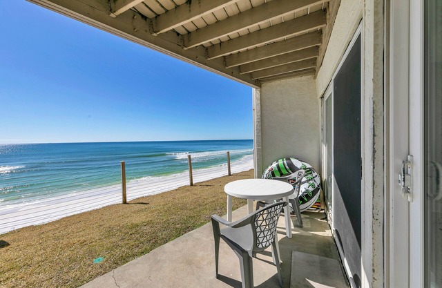 1:30 PM Summer Check In! Gulf Front In Blue Mountain! Spectacular Views! Restaurants and Beach Bars!